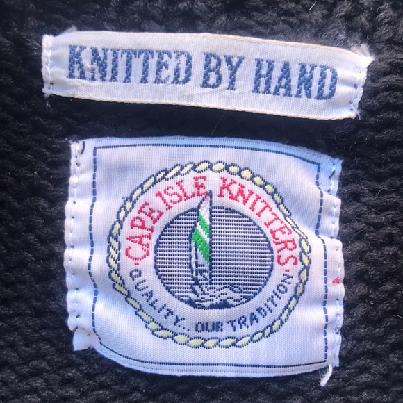 VINTAGE | Black Fall Leaves Hand Knit Grannycore Sweater Cardigan - Picture 10 of 13